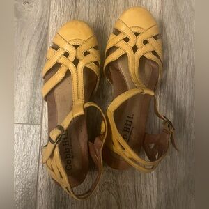 Cobb Hill by New Balance Women's Yellow Aubrey Sandals - Size 8